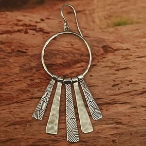 Single Earring Only: Silpada 
Nod To Mod Earring French Wire Drops